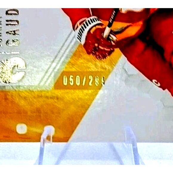 Johnny Gaudreau #14 Upper Deck 2021-22 SP 50/299 - Picture 5 of 8